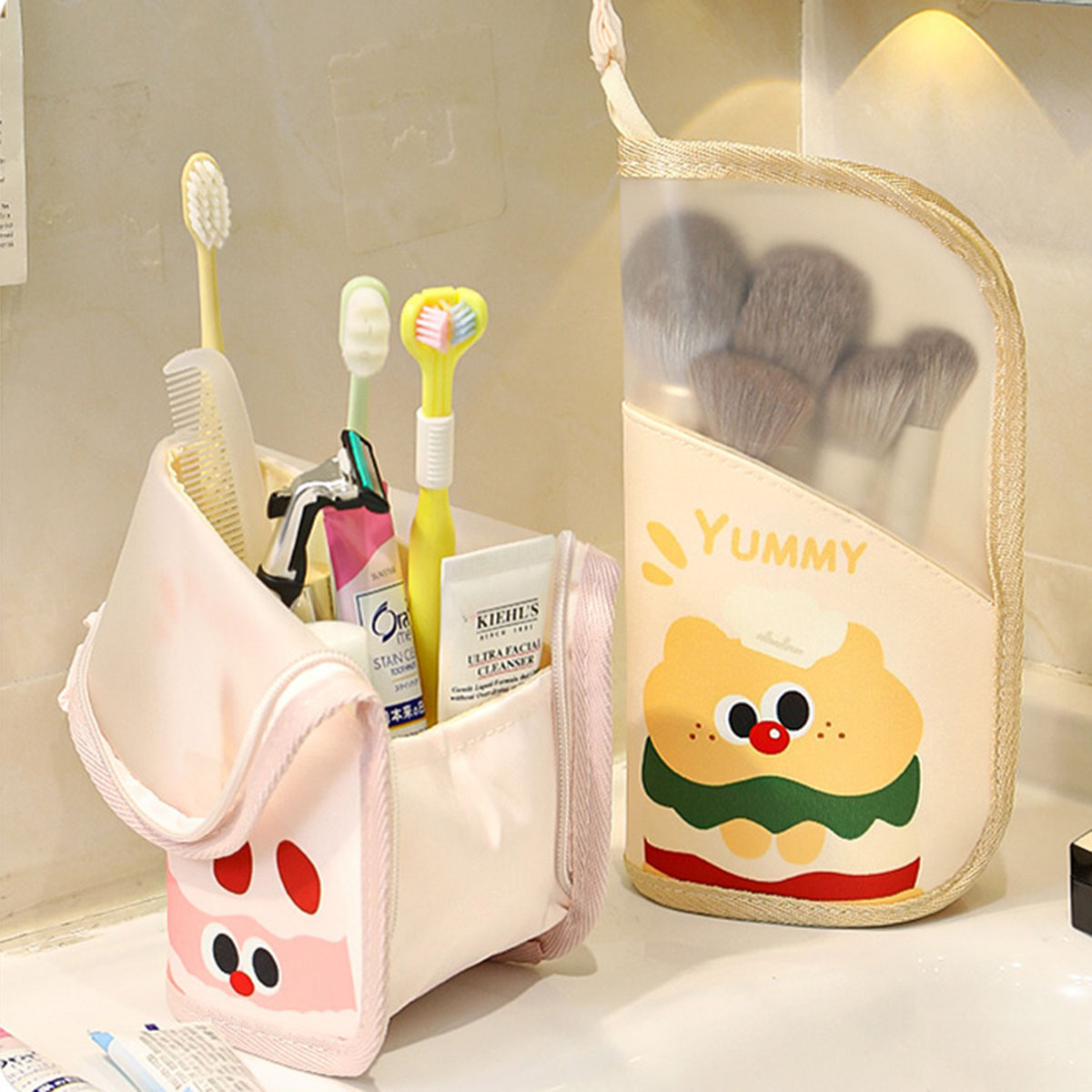 Beauty Makeup & D Anime Studio - 1 Stück Kosmetiktasche Reise-Standtasche Make-up-Organizer für